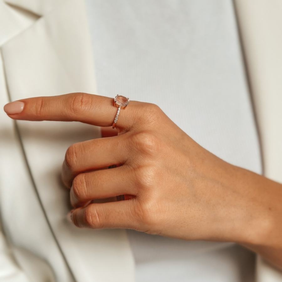 Rose Reina Silver Ring - Rose Quartz, Zirconium